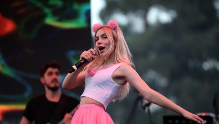 Aleyna Tilki: Çocuk Yaşta Şöhretin Bedeli ve Şeffaf İçerik
