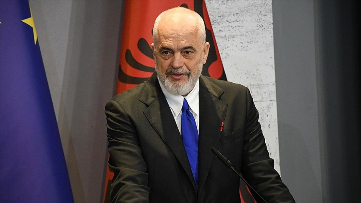 Arnavutluk’ta Yapay Zeka ile Kabine: Diella Dijital Asistanı İlk Halkla Etkileşimli Bakanlık Görevinde