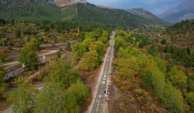 Belemedik Tabiat Parkı: Doğanın Renk Cümbüşü ve Tren Yolunun Büyüsü