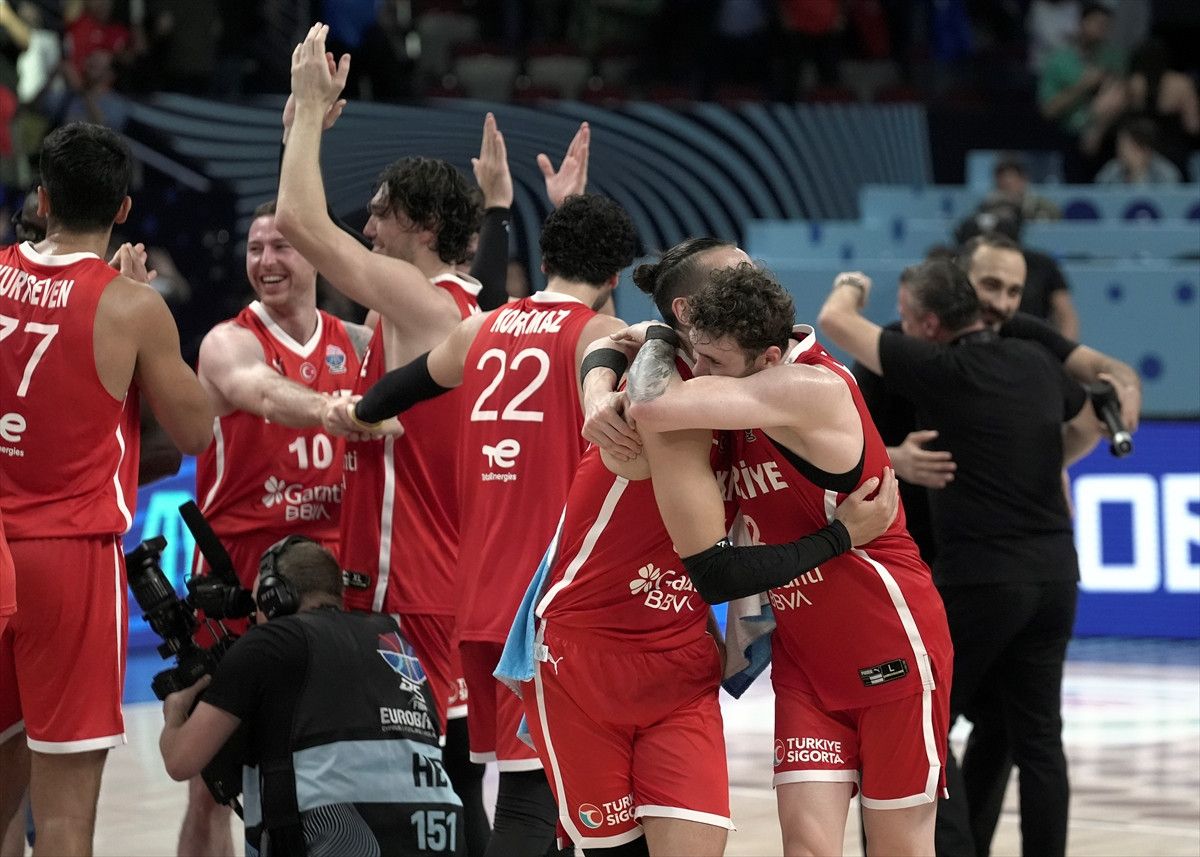EuroBasket 2025: A Milli Erkek Takımın Yunanistan Zaferi ve Finale Yükselişi