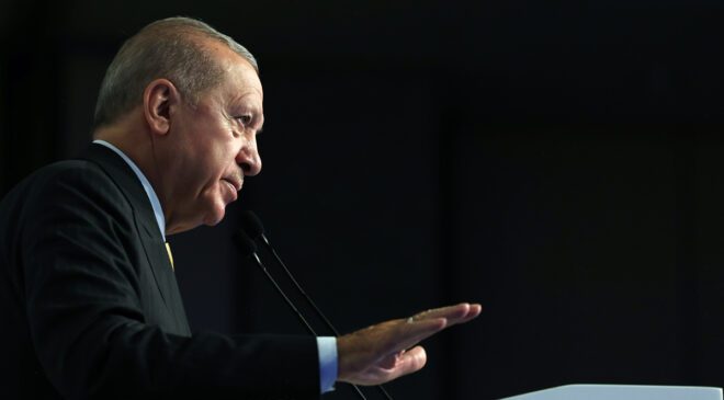 EuroBasket 2025: A Milli Erkek Takımın Yunanistan Zaferi ve Finale Yükselişi