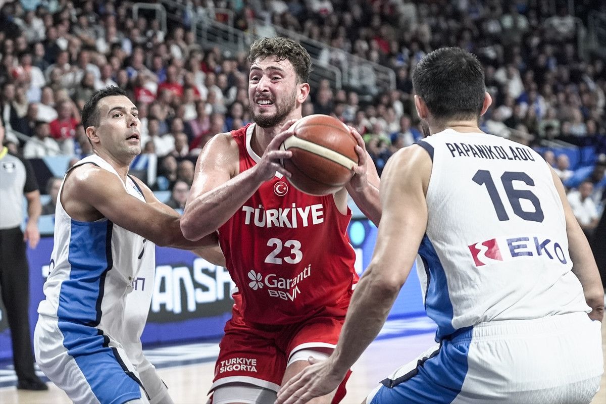 EuroBasket 2025 Finaline Doğru: Türkiye'nin Yunanistan Üzerindeki Yarı Final Zaferi ve Söyledikleri