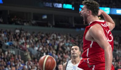 EuroBasket 2025 Finaline Doğru: Türkiye’nin Yunanistan Üzerindeki Yarı Final Zaferi ve Söyledikleri