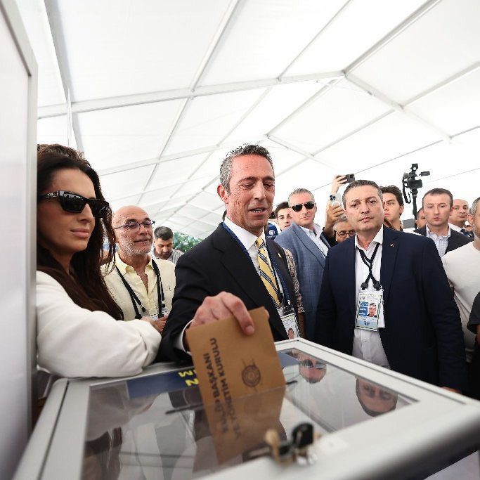 Fenerbahçe Olağanüstü Genel Kurulu: Sadettin Saran’ın Zaferi ve Ardındaki Gelişmeler