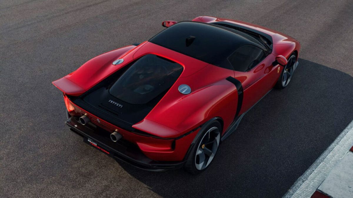 Ferrari 849 Testarossa: Yeni Hibrit Amiral Gemisi ve Elektrifikasyonun Zirvesi