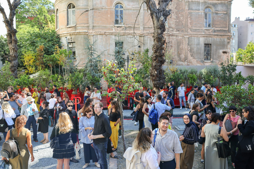 İstanbul 18. Bienali: Üç Yıla Yayılan Büyük Sergi ve Kamusal Program