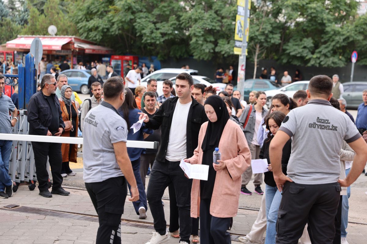 KPSS Alan Bilgisi Oturumu 2025: Anlık Sınav Gelişmeleri ve Başvuru İstatistikleri