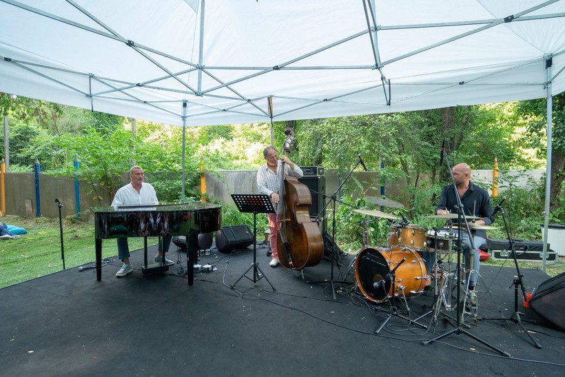 Ormanda Caz ve Piknik: Lifepark’ta Doğa, Müzik ve Aile Dostu Bir Gün