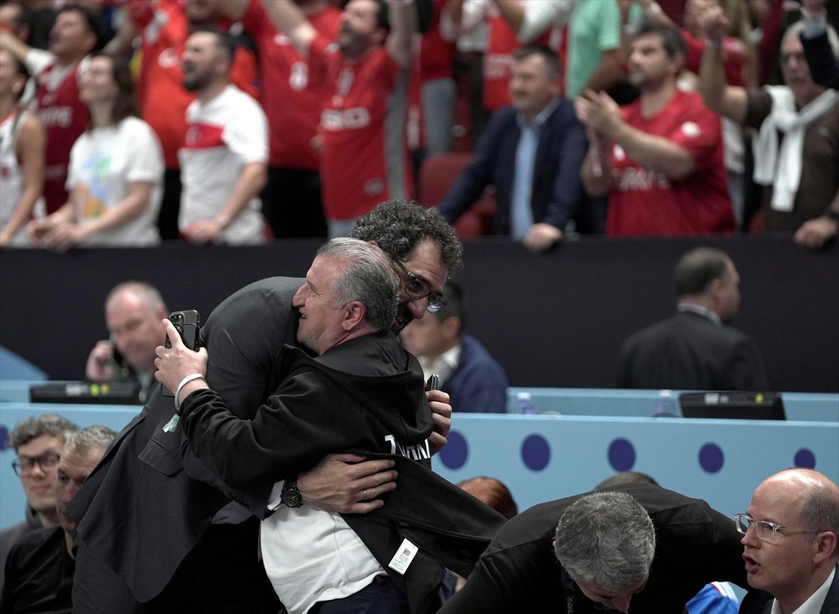Türkiye’nin Yarı Final Zaferi: 12 Dev Adam Şampiyonluğa Doğru Yolculuk